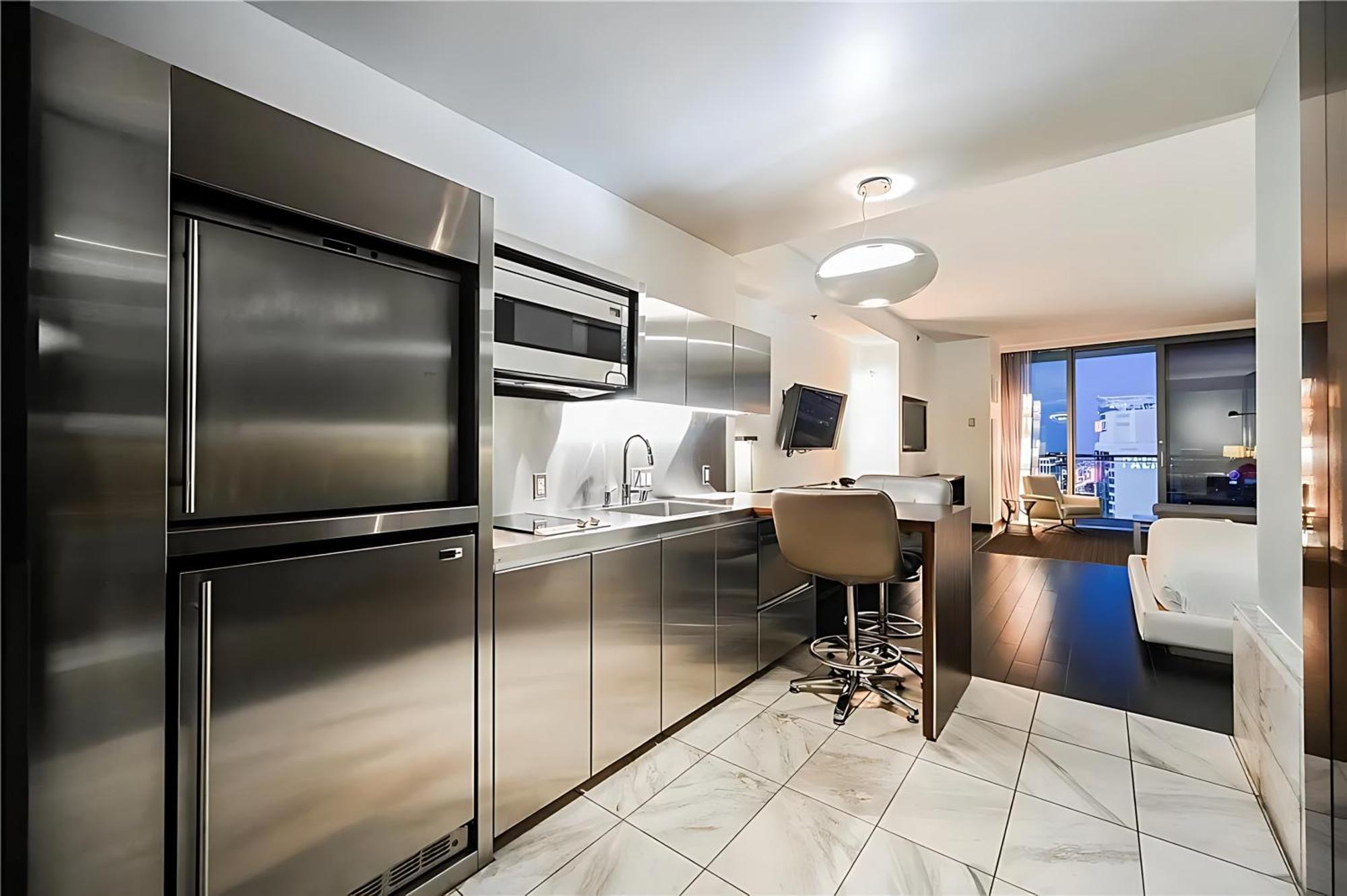Palms Place Hotel Stripview With Open Balcony -33 Las Vegas Exterior photo