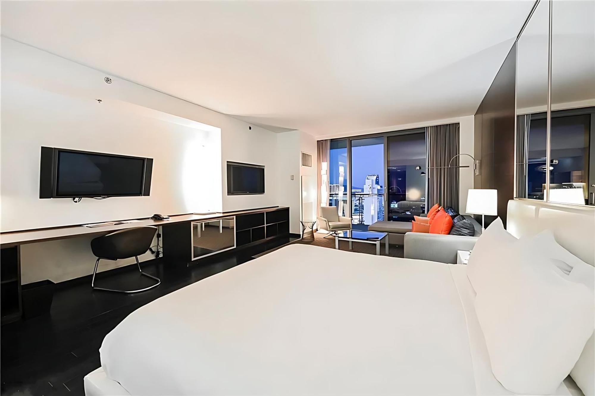 Palms Place Hotel Stripview With Open Balcony -33 Las Vegas Exterior photo