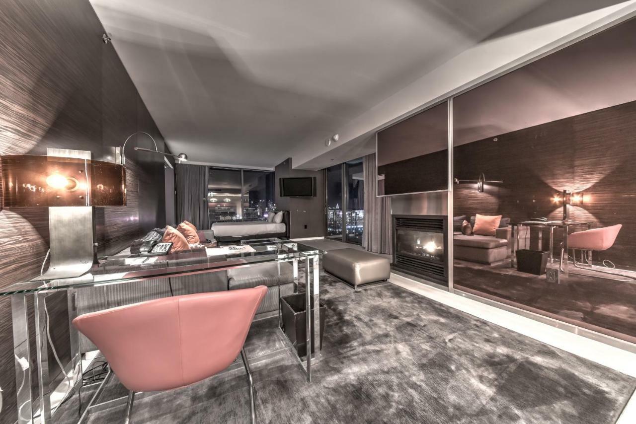 Palms Place Hotel Stripview With Open Balcony -33 Las Vegas Exterior photo